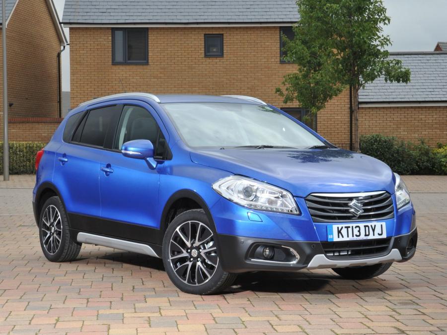  Suzuki SX4 S-Cross 2013 года  (UK) (фото 4 из 19)